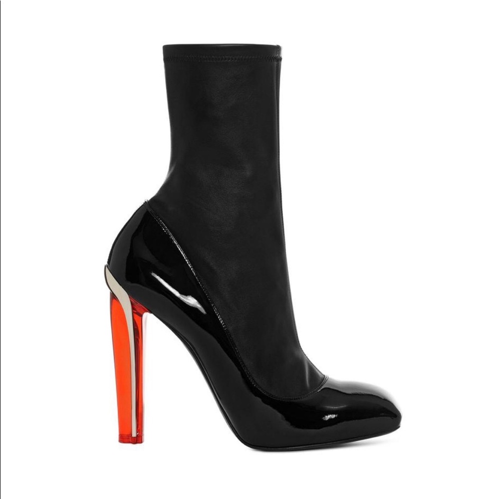 Authentic 100% Alexander McQueen Boots size 7